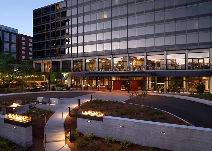 Champlain Burlington, Curio Collection By Hilton